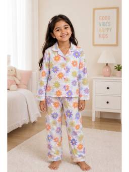 Shopbloom - White Cotton Collar Neck Comfortable Fit Printed Shirt With Pyjama