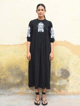 NUHH - Black Doll Me Up Embroidered Dress