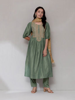 Aarke Ritu Kumar - Green Embroidered Kurta with Pant and Dupatta (Set of 3)