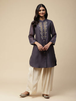 Aarke Ritu Kumar - Grey Embroidered Kurta