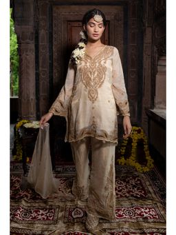 Farha Syed - Beige Kurti with Inner, Pant and Dupatta (Set of 4)