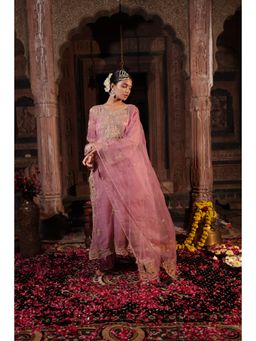 Farha Syed - Pink Kurta with Inner, Pant and Dupatta (Set of 4)