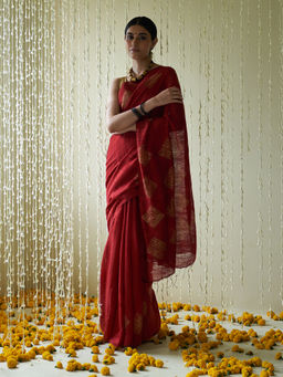 Five Point Five - Red Shibori In Diamond Shape Saree with Unstitched Blouse