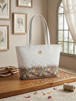 ESBEDA - White Blossom Charm Tote Bag