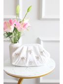 White color option, Currently selected