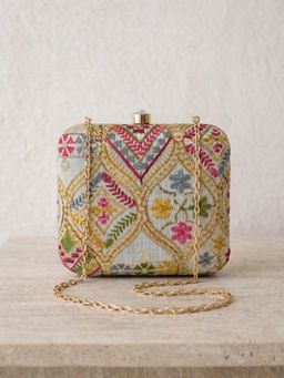 ARTKLIM - Elegant White Embroidered Clutch with Detachable Strap