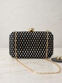 Black color option, Currently selected