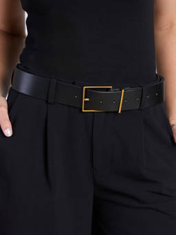 Twenty Dresses by Nykaa Fashion - Black Synthetic Leather Wide Rectangular Buckle Belt For Women