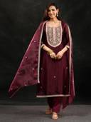 Maroon color option, Currently selected