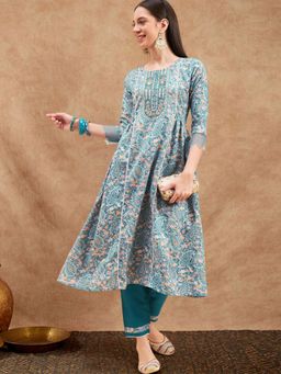 Gahan - Womens Embroidered Blue Rayon Print Kurta with Pant