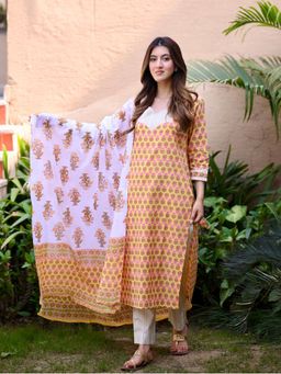 DIMPLE DESIGN STUDIO - Yellow Boota Kurta (Set of 3)