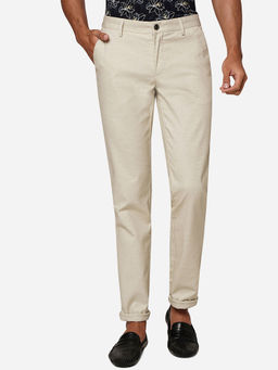 JadeBlue - Men Cream Solid Slim Fit Casual Trouser
