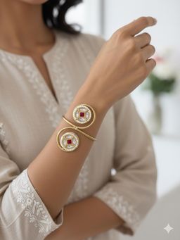 ISHKAARA - Pearl with Red Kundan Bracelet