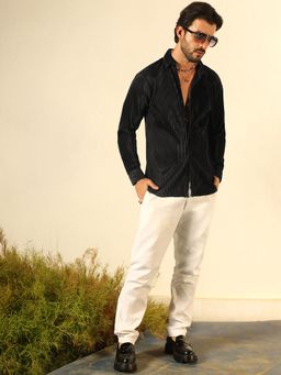 Campus Sutra - Men Midnight Black Pleat-Creased Shirt