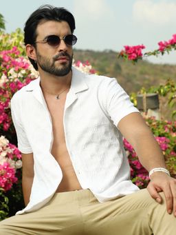 Campus Sutra - Men Chalk White Creased-Check Shirt