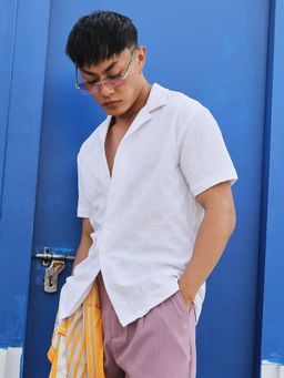 Campus Sutra - Men Chalk White Creased-Check Shirt