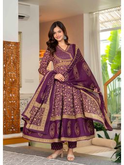 PISTAA - Women Burgundy Floral Printed Anarkali Kurta with Pant and Dupatta