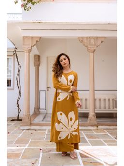 Nehamta - Women Mustard Floral Printed Kurta with Palazzo