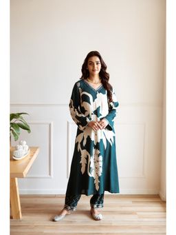 Nehamta - Women Teal Floral Printed Kurta with Pant