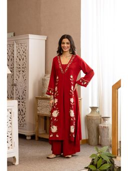 Nehamta - Women Red Floral Printed Kurta with Palazzo