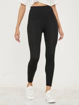 Styli - Women Black Solid Basic High-Rise Ankle-Length Leggings
