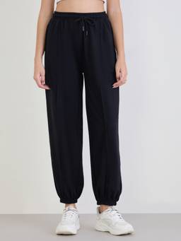 Styli - Women Black Cotton Solid Regular Fit Joggers With Cf Pintuck Detail