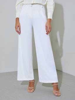 Styli - Women Solid White Wide Leg Full Length Pleated Details Trouser