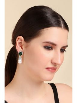 Auraa Trends - Zircon Green and Pearl Light Weight Earring