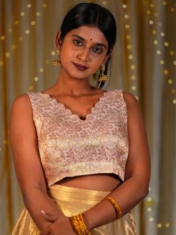 I LOVE SAREES - Pink Scallop V-Neck Banarasi Blouse