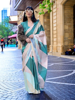 Odette - Women Green Satin Colorblock Saree with Unstitched Blouse