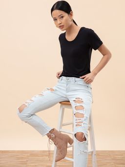 Twenty Dresses by Nykaa Fashion - Basics Black Solid Scoop Neck Half Sleeves T Shirt
