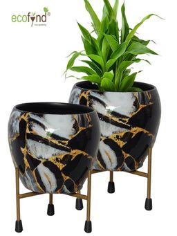 Ecofynd - Lio Black Metal Pot With Stand (Set Of 2)