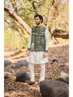 Nirmooha - Regal Mystique Bandi with Kurta and Pant (Set of 3)