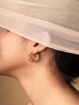 JEWELZ - Twisted Shine Gold Hoop Earrings