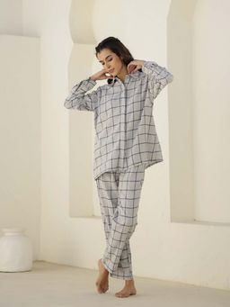 SAY - Women Grey Checks Night Suit (Set of 2)