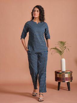 SAY - Women Blue Printed Night Suit (Set of 2)