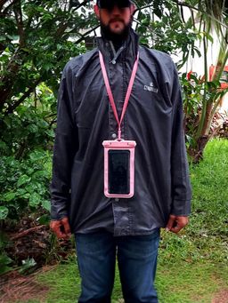 The Clownfish - Unisex Universal Waterproof Pvc Transparent Mobile Pouch Up To 6.2 Inch Screen