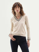 Off White color option, Currently selected