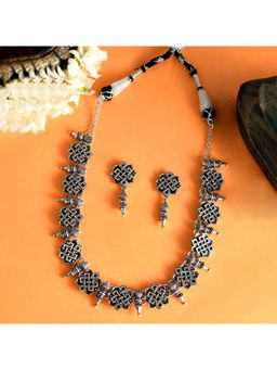 Voylla - Bodhi Eternal Knot Necklace Set