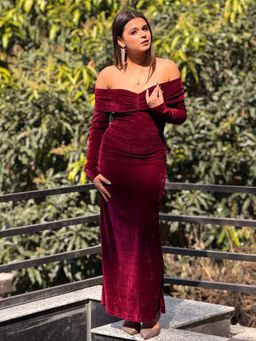 Tandul - Women Elengant Off Shoulder Maroon Velvet Dress