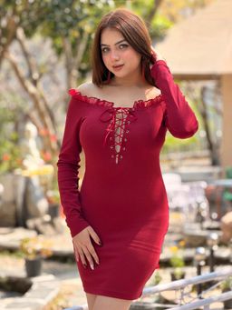 Tandul - Women Red Keyhole Neck Bodycon Dress
