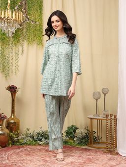 Nayam by lakshita - Women Printed Cotton Kurta With Pants (Set of 2)