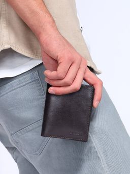 Sassora - Genuine Leather Rfid Blocking Magnetic Wallet-Brown (Small)