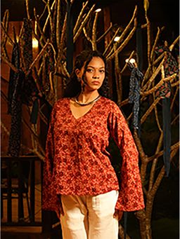 NISHORAMA - Yukta Bell Sleeved Top Red