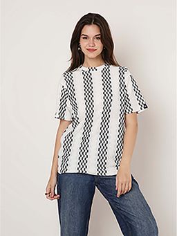 BLNK - White Textured Stripe T-Shirt