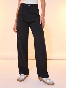 Styli - Women Black Solid Straight Fit Wide-Leg Jeans