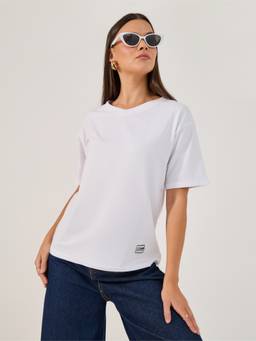 Styli - Women White Solid Short Sleeves V-Neck Regular Fit T-Shirt