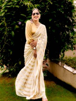 APAAPI THREADS OF GLORY - Off White Stripes Shimmer Party Saree without Blouse