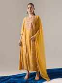 Yellow color option, Sold out, Currently selected