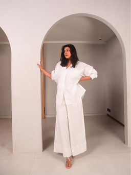 WHY SO BLUE - Dove White Solid/Plain Trouser